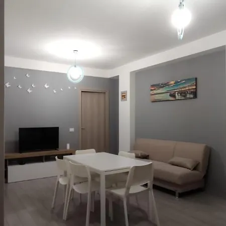 Michele Flat -